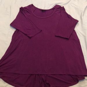 Torrid size 2 3/4 sleeve high low top